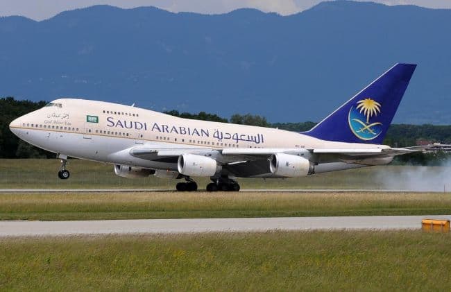 الخطوط السعودية ناقلاً رسمياً للأخضر