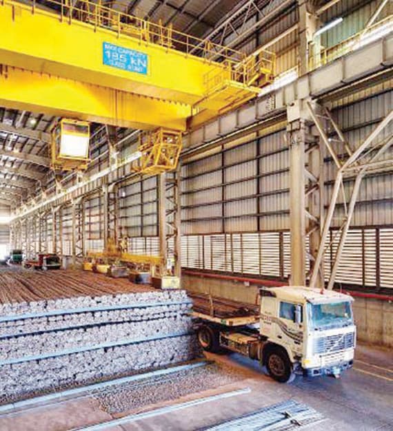 مختصون : السعودية
أمام نقطة تحول لتنمية اقتصادية شاملة