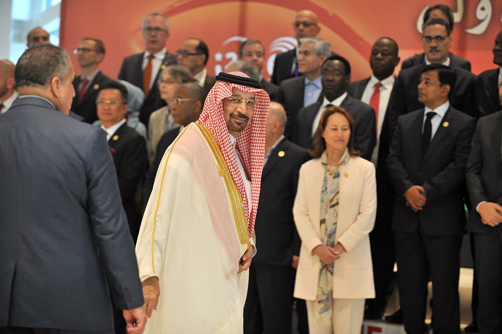 وزير الطاقة: السعودية قادرة على تحمل الاتجاه الحالي في سعر النفط