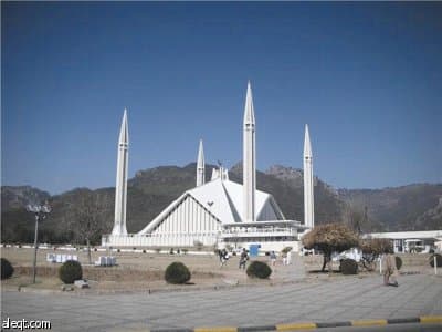 مسجد الملك فيصل في إسلام أباد.. هندسة رائعة وتصميم فريد