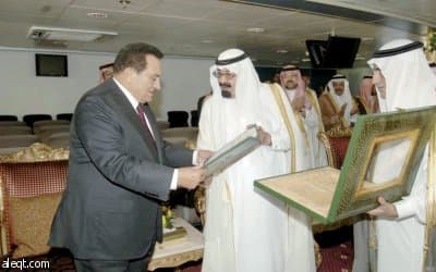 الملك ومبارك يدشنان سفينتي الرياض والقاهرة