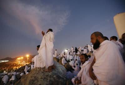 حجاج بيت الله الحرام على صعيد عرفات