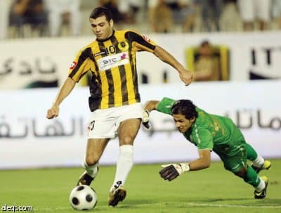 "اتحاد القدم" يطبق قاعدة "3+1" للأجانب موسما ونصفا