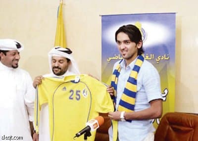 الغرافة يتشبث بنشأت.. ويقفل الباب أمام النصر والهلال