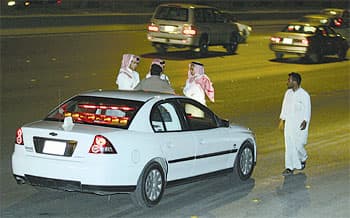 مواطنون: المرور السري ناجح لكن انتشاره ضعيف