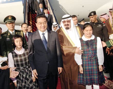 الرياض وبكين.. 5 اتفاقيات تعزز استراتيجية التعاون الاقتصادي