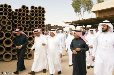 وزير المياه والكهرباء يتفقد مصانع الشركة السعودية لإنتاج الأنابيب الفخارية