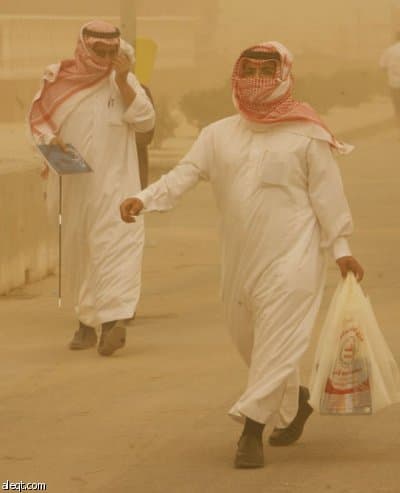 الغبار يحبس الأنفاس .. والمعلومة تغيب 72 ساعة!