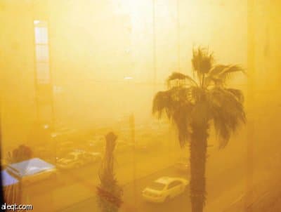 الغبار يحبس الأنفاس .. والمعلومة تغيب 72 ساعة!