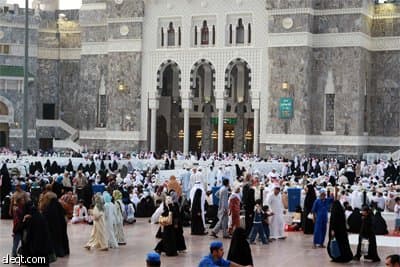 تعيين ثلاثة مؤذنين جدد في المسجد الحرام..أحدهم متخصص في الكهرباء والحاسب الآلي