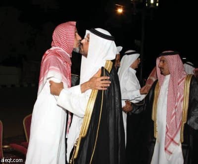 نائب وزير الداخلية وأميرا مكة وحائل يعزون آل بن محفوظ