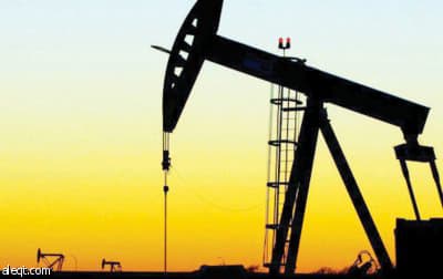 النفط يواصل الصعود باتجاه 70 دولارا في التعاملات الاسيوية
