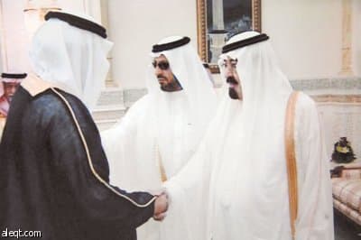 الملك يستقبل أبناء عماش الشمري العافين عن قاتل أخيهم