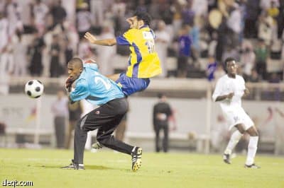 الأهلي يبكي الاتحاد .. والهلال يعبر الرياض