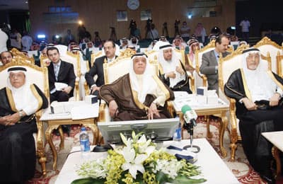 الملك: رؤيتنا أن تكون منتجاتنا وخدماتنا معيارا عالميا للجودة والإتقان