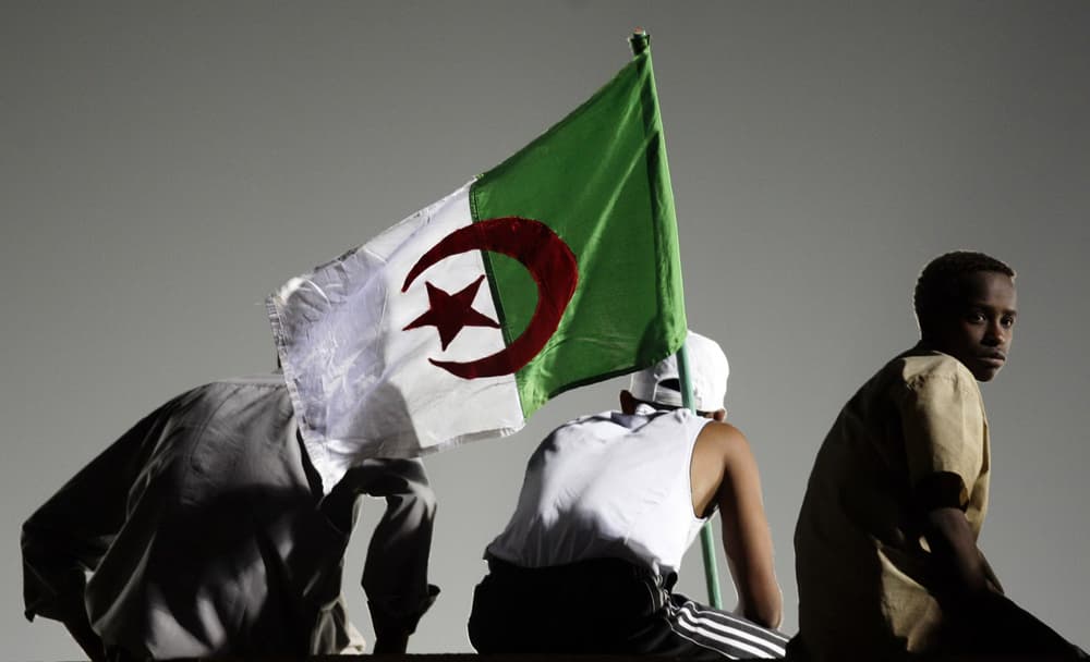 مباراة مصر والجزائر في الخرطوم.. شحاتة: مصر تلعب ولا تحارب