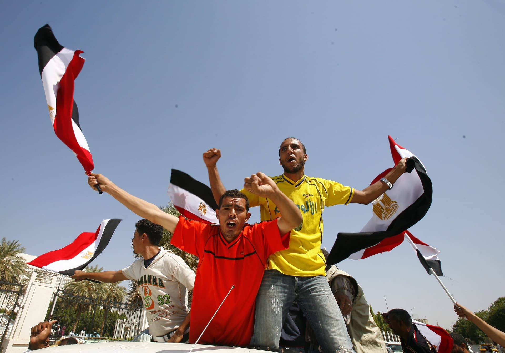 مباراة مصر والجزائر في الخرطوم.. شحاتة: مصر تلعب ولا تحارب