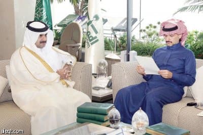 الوليد بن طلال يتسلّم رسالة من رئيس الوزراء القطري