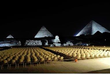 مصر تطفئ أنوار الأهرامات وقلعة صلاح الدين ساعتين في يوم الأرض