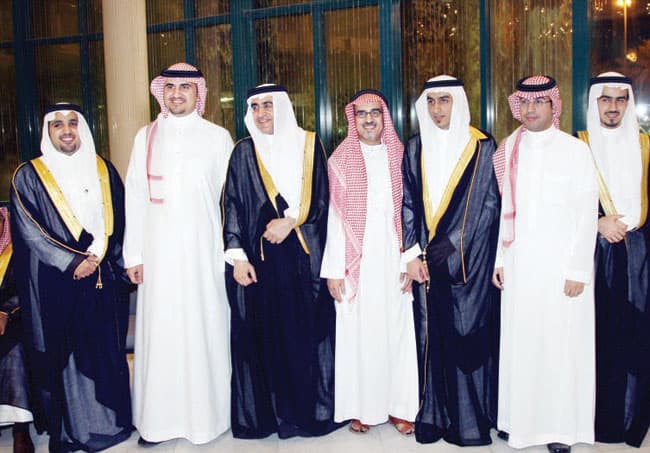 د. عزام الدخيل يحتفل بزفاف ابنته «ديمة» إلى فهد بن دايل