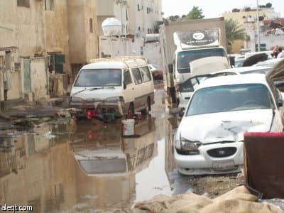 أمانة جدة تحدد أكثر من 100 موقع خطر لتجمعات مياه السيول