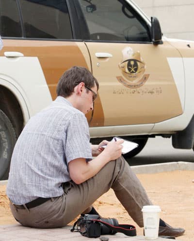 الشعب السعودي يبعث رسالة إلى العالم: لا مساومة على الوطن