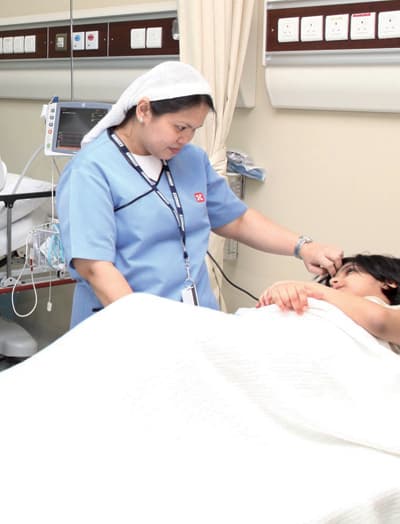 الطوارئ من فروع الطب النادرة في المملكة!