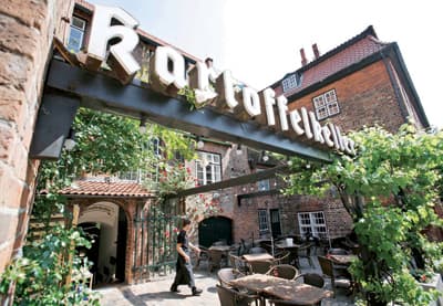 وزير الصحة الألماني: مستشفياتنا تعج بالمصابين.. وتخوّف من تفشي المرض