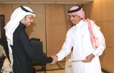 الاقتصادية تحتفي بفريقها الإلكتروني