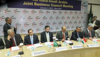 نيودلهي تتعهد بالنظر في قضايا الإغراق ضد الصودا الكاوية والهكساميل السعودية