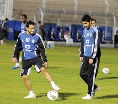 الهلال يؤرخ أقساط نيفيز ويشترط ضمانا بنكيا
