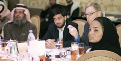 «قرية الريادة».. 6 جهات حكومية تقدم خدماتها للرواد السعوديين من مكان واحد
