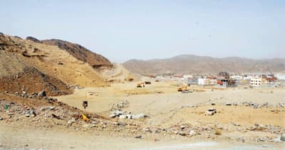 عضو شورى لـ "الاقتصادية" : رفعنا توصية للملك بضريبة 15 % على الأراضي البيضاء