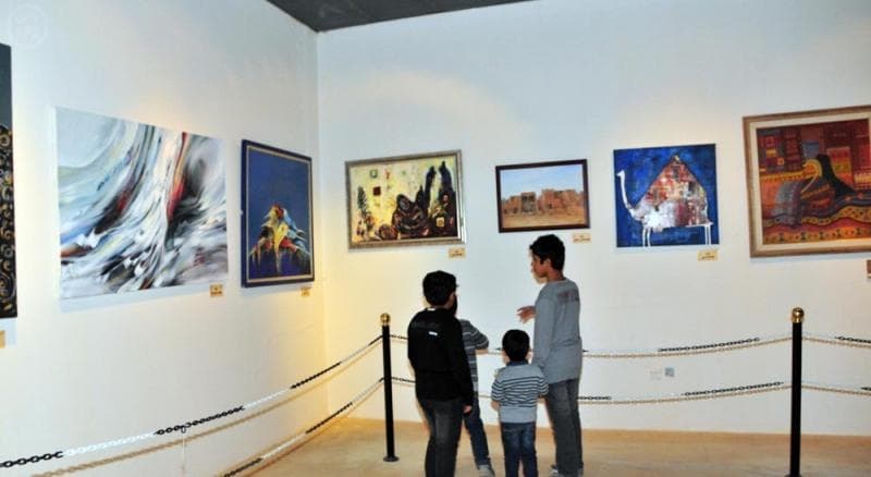 معرض الفنون التشكيلية في الجنادرية يعرض 500 لوحة من مختلف مناطق المملكة