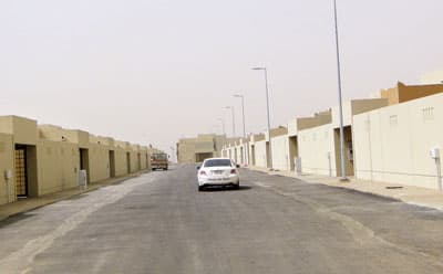 أبناء جازان يودعون البيوت المتهالكة إلى الفلل المجهزة