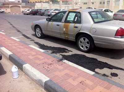 سكب «الأسيد» على سيارة معلم في الدمام