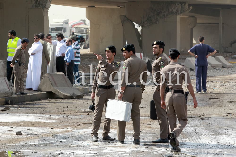 قصة مصورة .. خادم الحرمين يوجه بمتابعة المصابين في حادث انفجار شاحنة الغاز