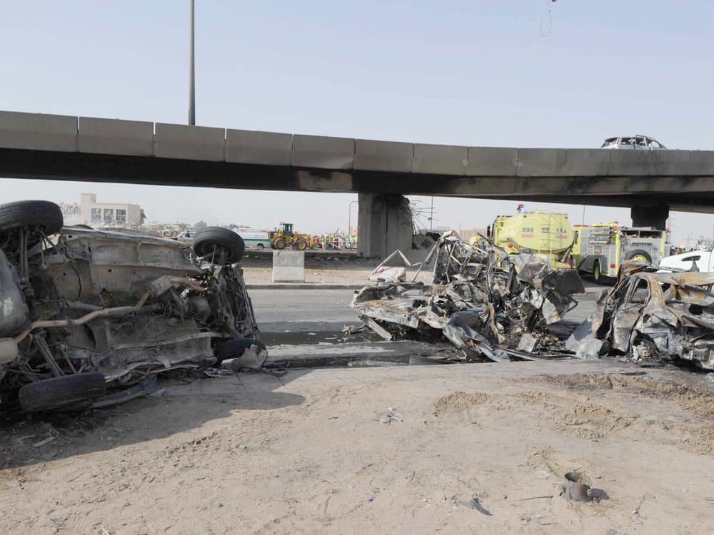 قصة مصورة.. انفجار شاحنة الغاز في الرياض بعدسات وكالات الأنباء