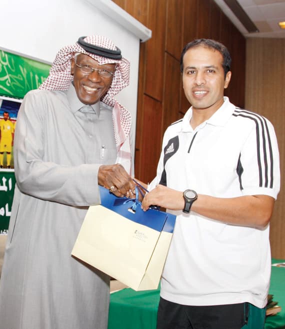 كيف عَلِم المالكي بتأهل الهلال؟