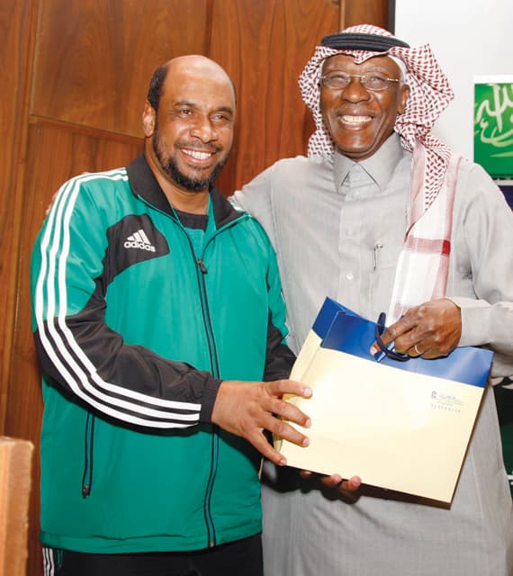 كيف عَلِم المالكي بتأهل الهلال؟