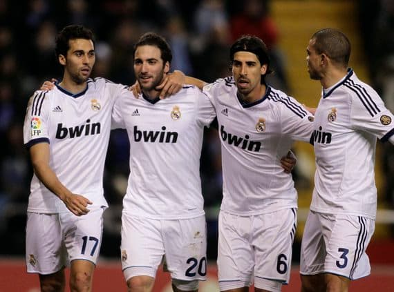 كلاسيكو الكأس يؤخر فوز برشلونة والريال على أشبيلية وديبورتيفو للشوط الثاني