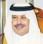 أمير الباحة يقلد مساعد مدير السجون رتبته