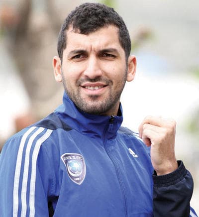 عادل هرماش يعلن رحيله من الهلال عبر "تويتر"