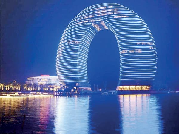 هندسة المباني المعمارية .. تجويفات يصعب تخيلها