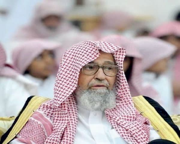 الفوزان: جمعيات «الموظفين» لا تجوز .. و«هيئة العلماء»: لا بأس