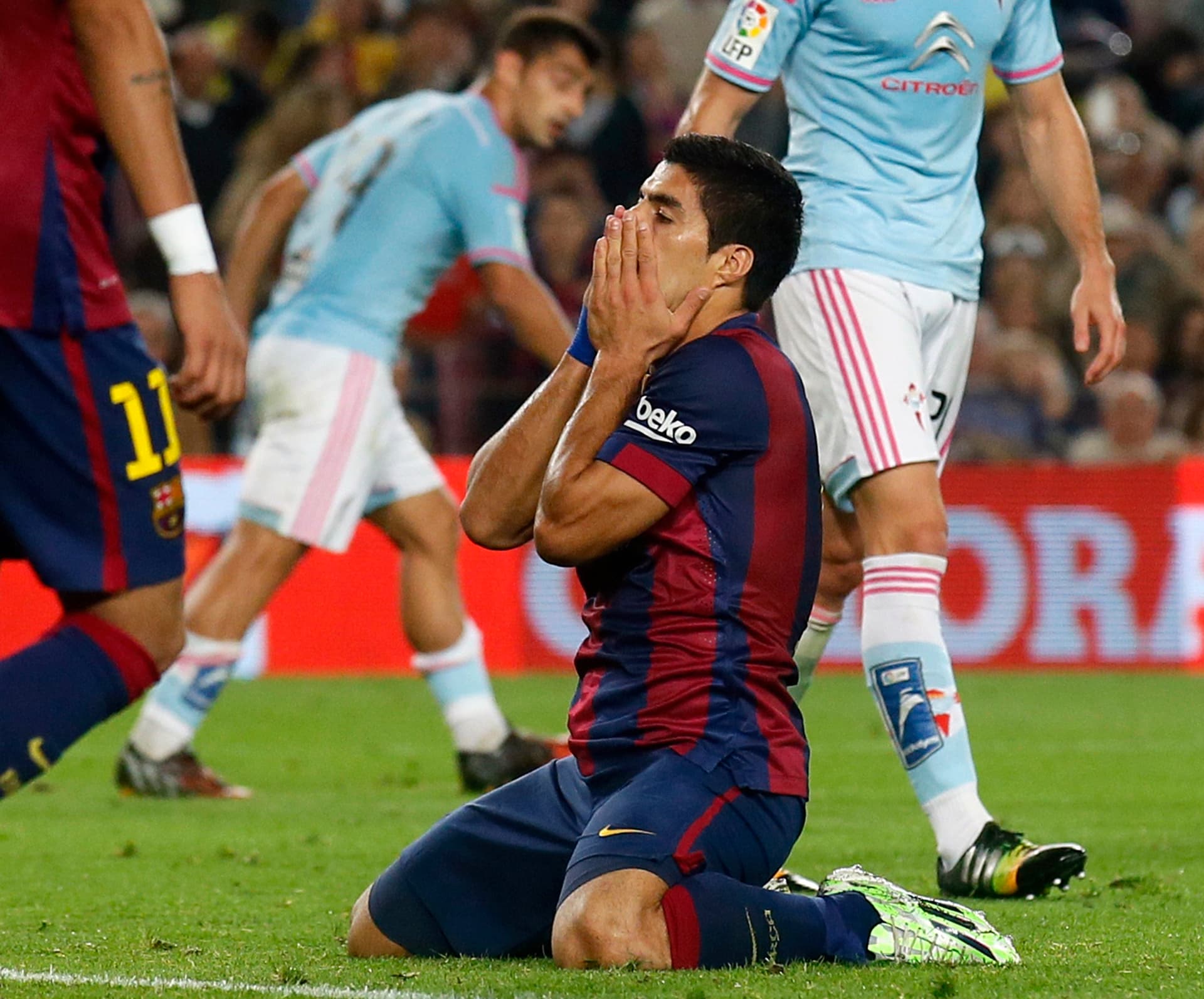 سيلتا فيجو يعمق جراح برشلونة بهدف لاريفي وريال مدريد يرتقي لصدارة الدوري الأسباني