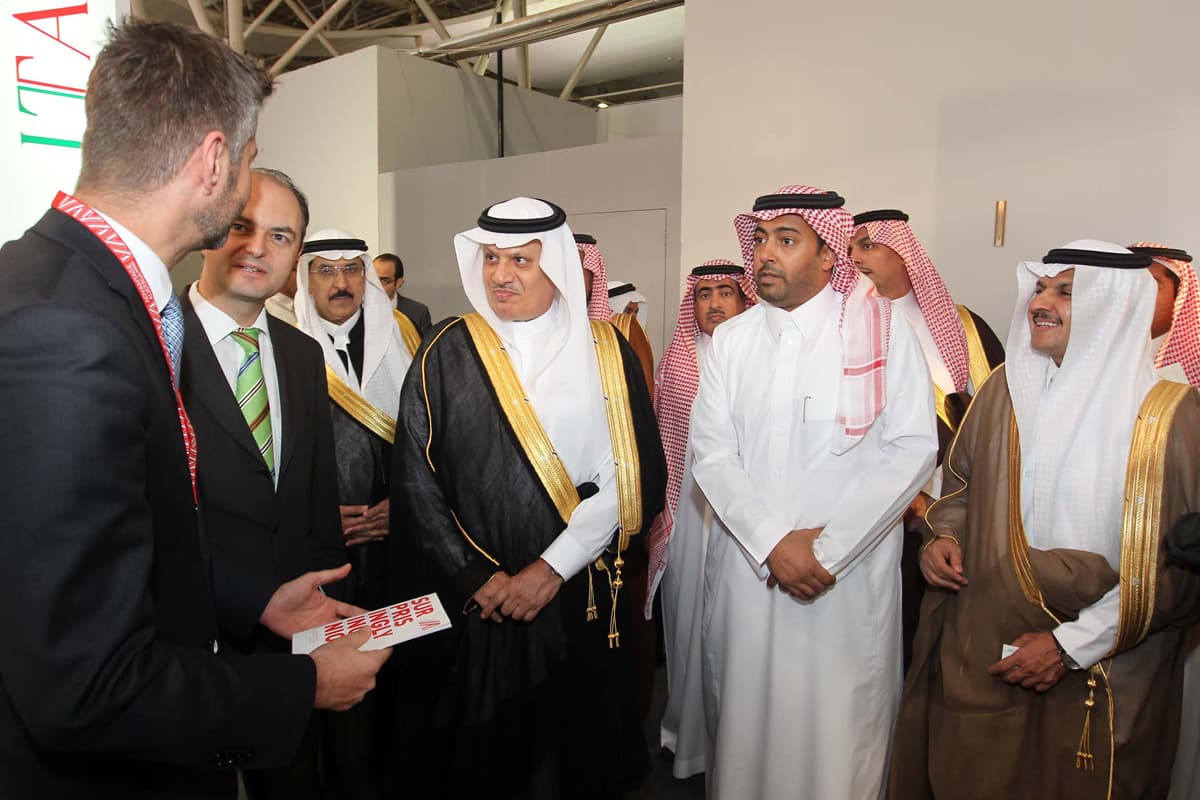 قصة مصورة : انطلاق فعاليات معرض "البناء السعودي 2014"