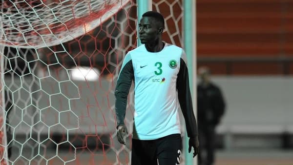 كأس الخليج: تكريم أسامة هوساوي لوصولة للمباراة المئة مع المنتخب