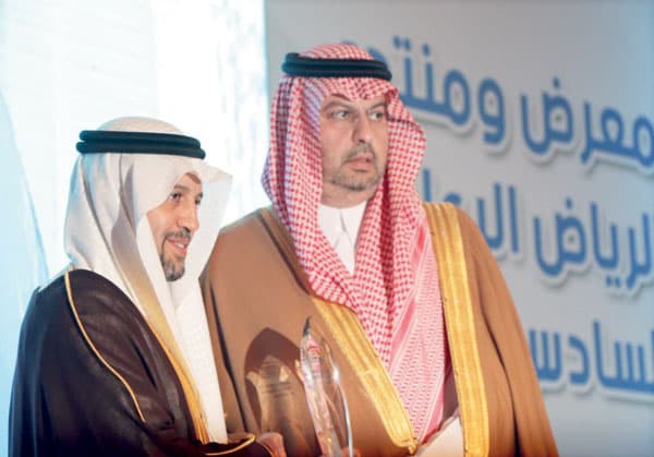 معرض ومنتدى الرياض الإعلامي يجمع «الصنّاع» بــ «المسؤولين»
