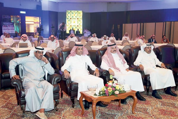 معرض ومنتدى الرياض الإعلامي يجمع «الصنّاع» بــ «المسؤولين»
